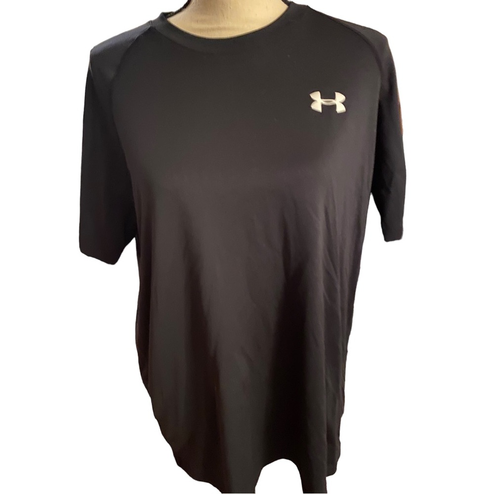 Under Armour Black short sleeve t-shirt (M)